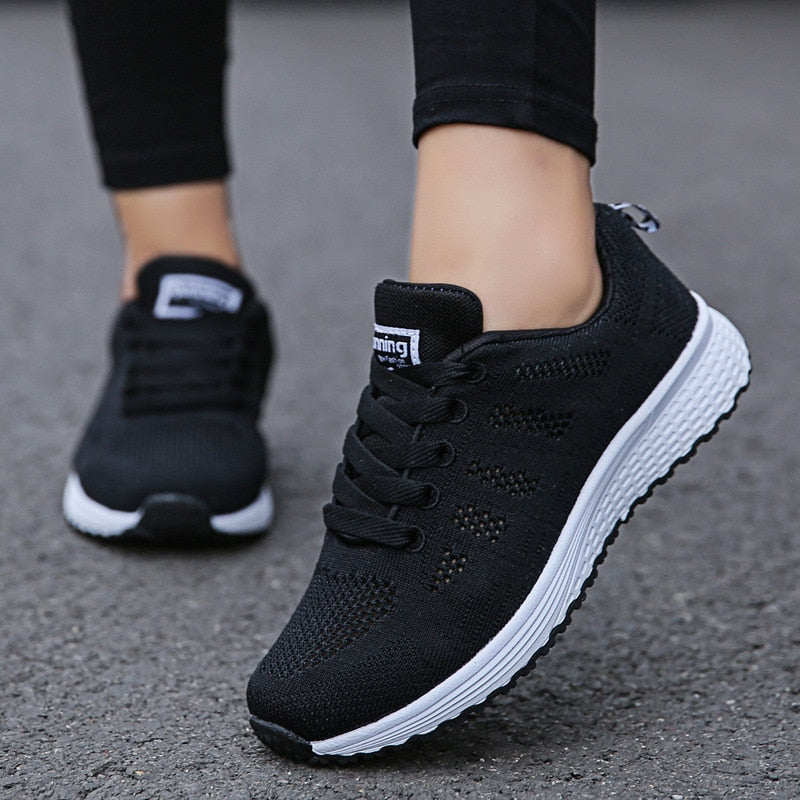Lunaris Women’s Orthopedic Sneaker